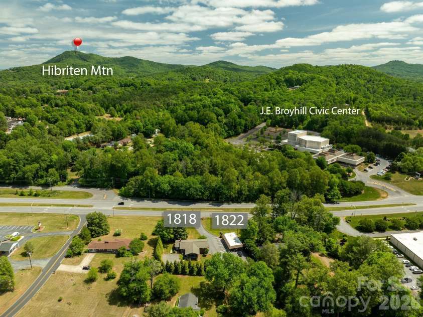 1818 Hickory Boulevard, Lenoir, NC 28645.  MLS# CAR4375626, YatesRealty ID 16601. 