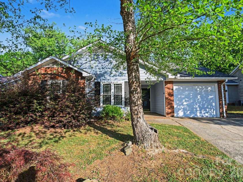 3209 Green Meadow Way, Monroe, NC 28110.  MLS# CAR4375823, YatesRealty ID 16602. 