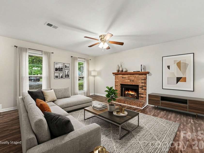 8800 Royal Scot Lane, Charlotte, NC 28227.  MLS# CAR4375224, YatesRealty ID 16604. 
