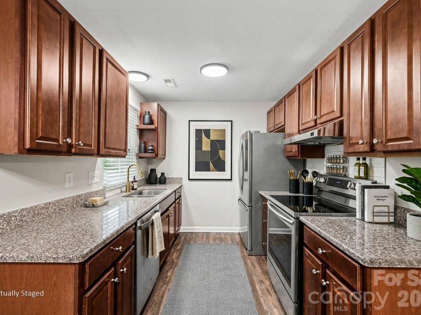 8800 Royal Scot Lane, Charlotte, NC 28227.  MLS# CAR4375224, YatesRealty ID 16604. 