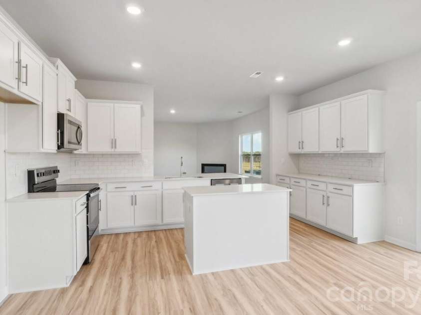 123 Ridgehaven Drive, Waynesville, NC 28786.  MLS# CAR4375986, YatesRealty ID 16607. Photos are representative