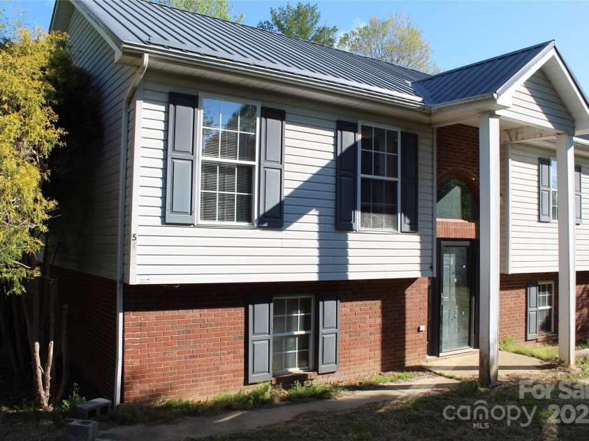 5164 Ralph Winchester Road, Lenoir, NC 28645.  MLS# CAR4245425, YatesRealty ID 16607. 