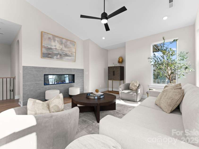 2201 Catalina Avenue, Charlotte, NC 28206.  MLS# CAR4200903, YatesRealty ID 16609. 