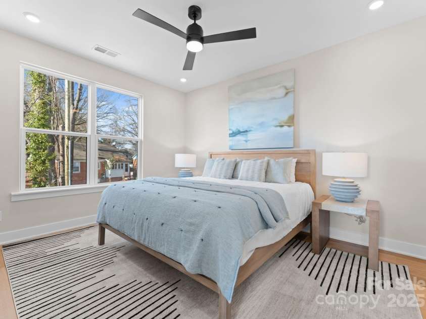 2201 Catalina Avenue, Charlotte, NC 28206.  MLS# CAR4200903, YatesRealty ID 16609. 