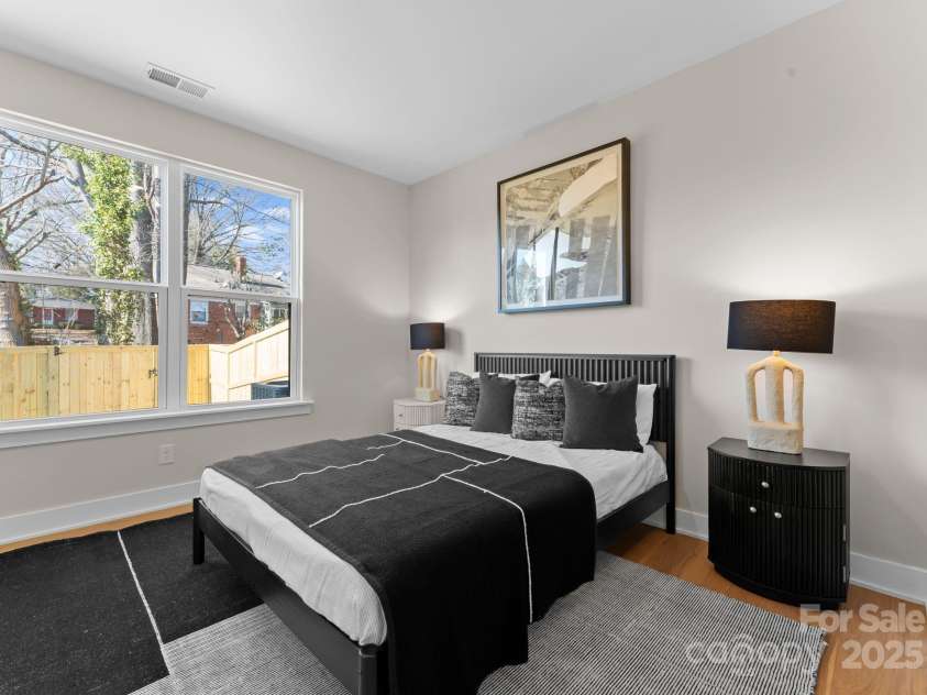 2201 Catalina Avenue, Charlotte, NC 28206.  MLS# CAR4200903, YatesRealty ID 16609. 