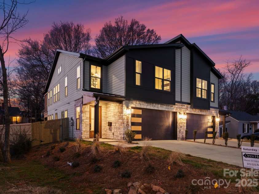 2201 Catalina Avenue, Charlotte, NC 28206.  MLS# CAR4200903, YatesRealty ID 16609. 