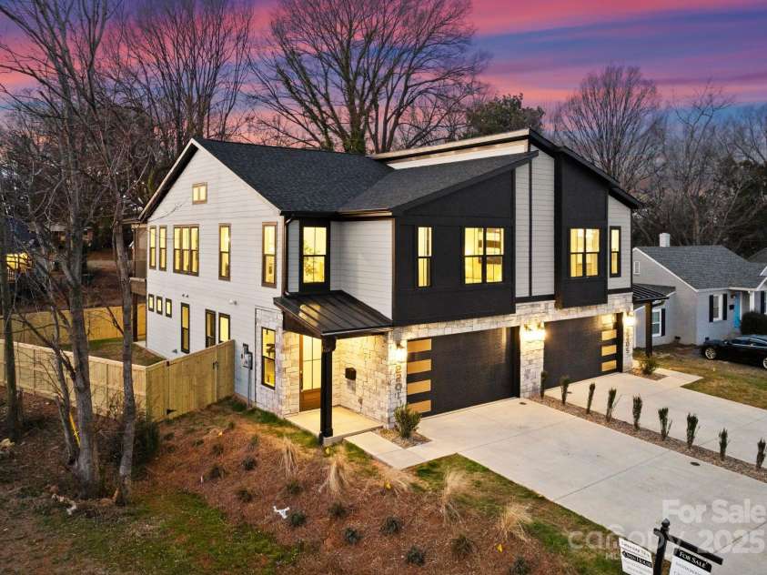 2201 Catalina Avenue, Charlotte, NC 28206.  MLS# CAR4200903, YatesRealty ID 16609. 