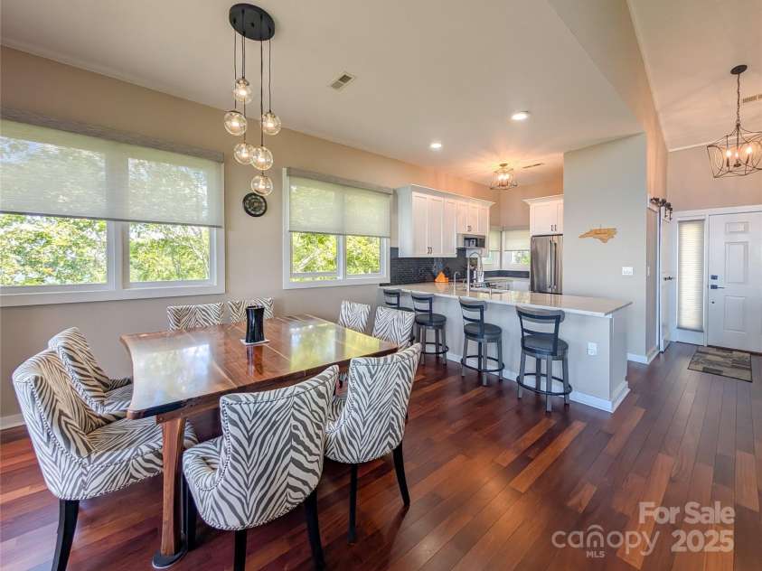 30 Club Villa Court, Burnsville, NC 28714.  MLS# CAR4278164, YatesRealty ID 1661. 