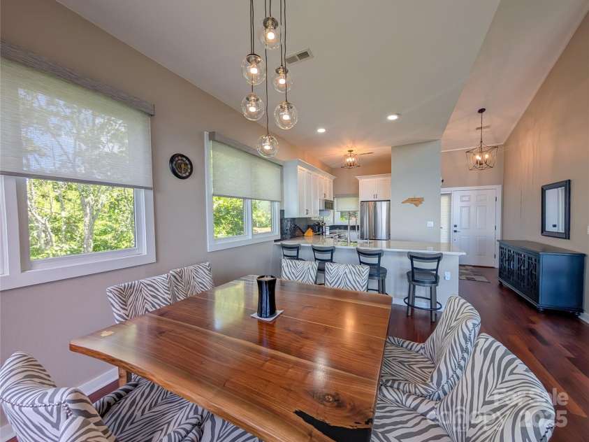 30 Club Villa Court, Burnsville, NC 28714.  MLS# CAR4278164, YatesRealty ID 1661. 