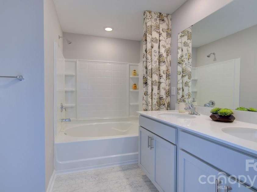 33 Ridgehaven Drive, Waynesville, NC 28786.  MLS# CAR4376002, YatesRealty ID 16610. Photos are representative