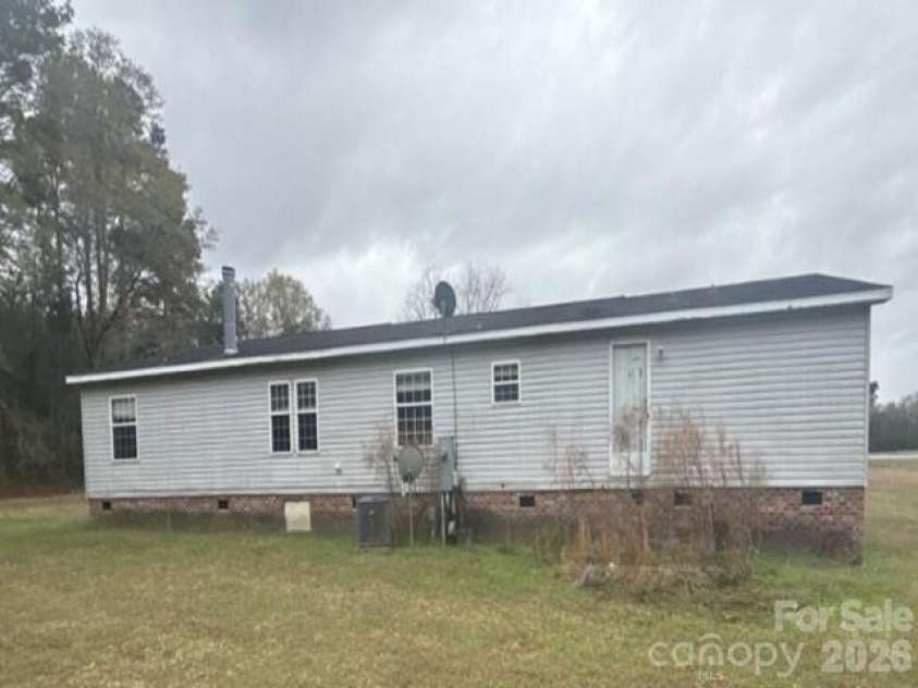 15841 St Johns Church Road, Gibson, NC 28343.  MLS# CAR4376109, YatesRealty ID 16615. 
