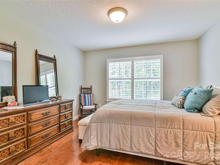 102 Waters Edge Drive, Weaverville, NC 28787.  MLS# CAR4264421, YatesRealty ID 16619. Guest Bedroom