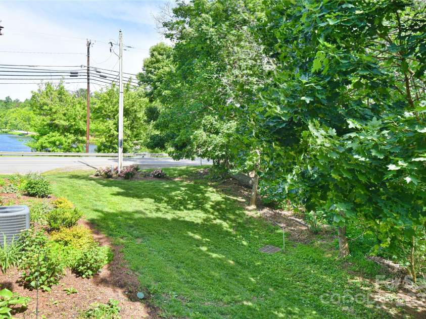 102 Waters Edge Drive, Weaverville, NC 28787.  MLS# CAR4264421, YatesRealty ID 16619. Lake View