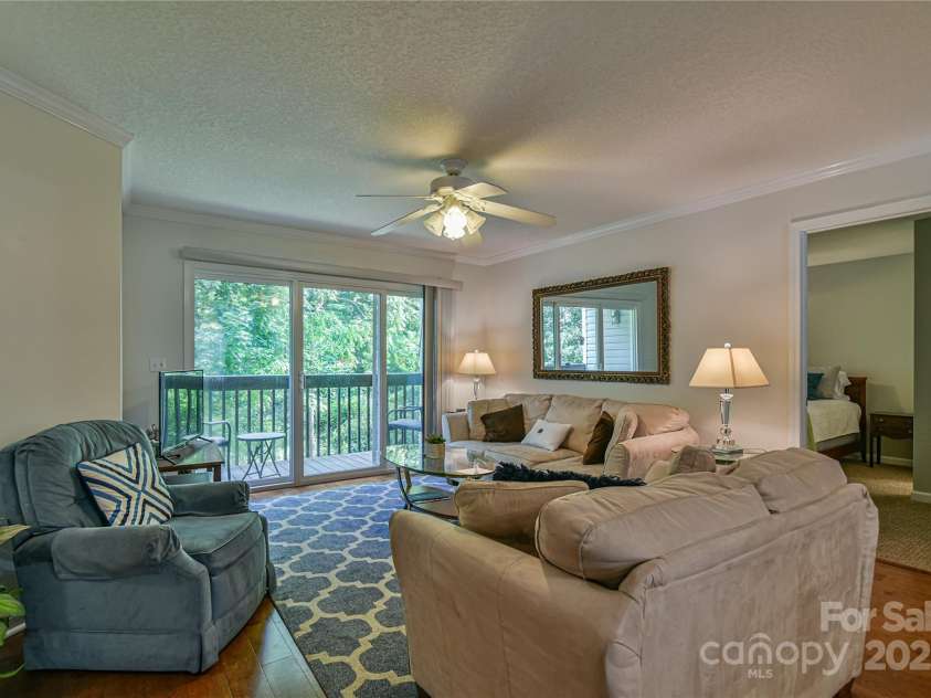 102 Waters Edge Drive, Weaverville, NC 28787.  MLS# CAR4264421, YatesRealty ID 16619. Living Room