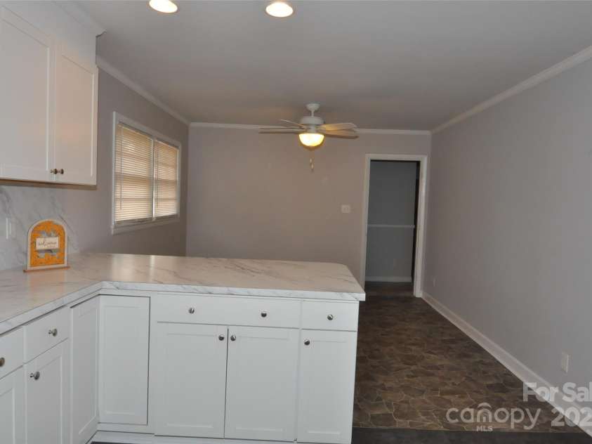 378 Center Street, Chester, SC 29706.  MLS# CAR4332675, YatesRealty ID 1662. 