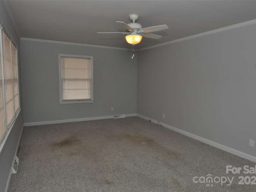 378 Center Street, Chester, SC 29706.  MLS# CAR4332675, YatesRealty ID 1662. 