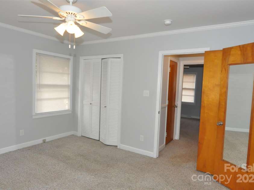 378 Center Street, Chester, SC 29706.  MLS# CAR4332675, YatesRealty ID 1662. 