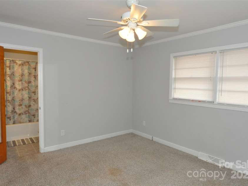 378 Center Street, Chester, SC 29706.  MLS# CAR4332675, YatesRealty ID 1662. 