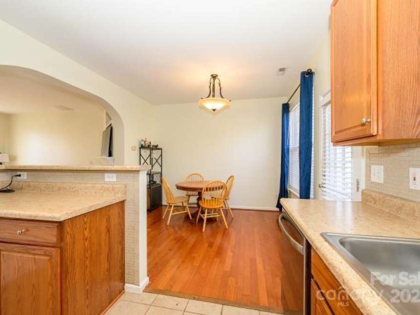 8422 Chaceview Court, Charlotte, NC 28269.  MLS# CAR4226370, YatesRealty ID 1662. 