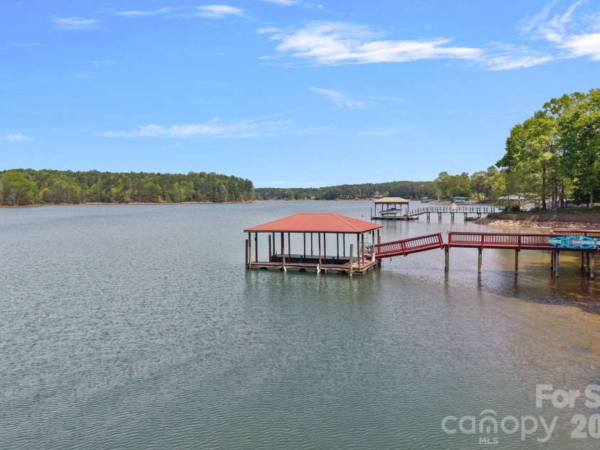139 Hawks Point Drive, Troutman, NC 28166.  MLS# CAR4343481, YatesRealty ID 16620. 