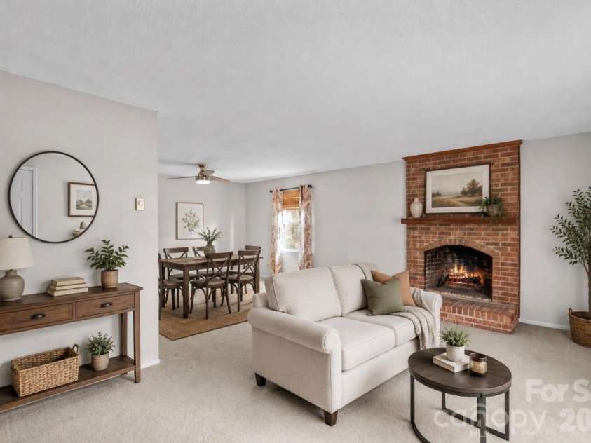 115 Pineview Court, Statesville, NC 28625.  MLS# CAR4338741, YatesRealty ID 16621. *Photo has been virtually staged*