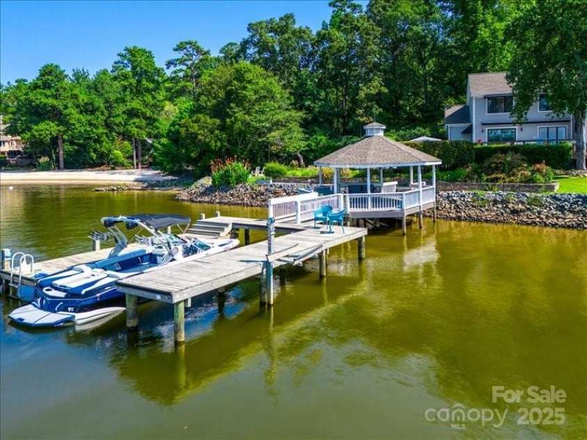 15 Old Stage Trail, Clover, SC 29710.  MLS# CAR4263534, YatesRealty ID 16621. 