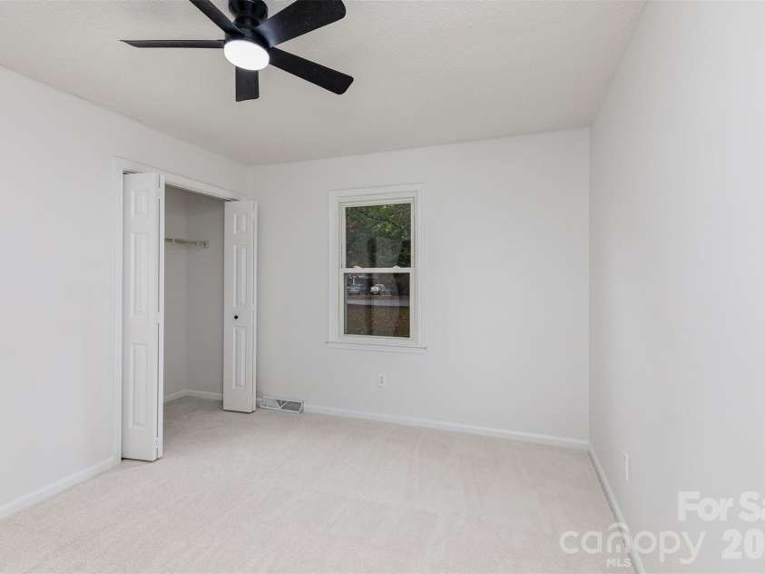 231 Green Bay Drive, Rock Hill, SC 29732.  MLS# CAR4370090, YatesRealty ID 16622. 