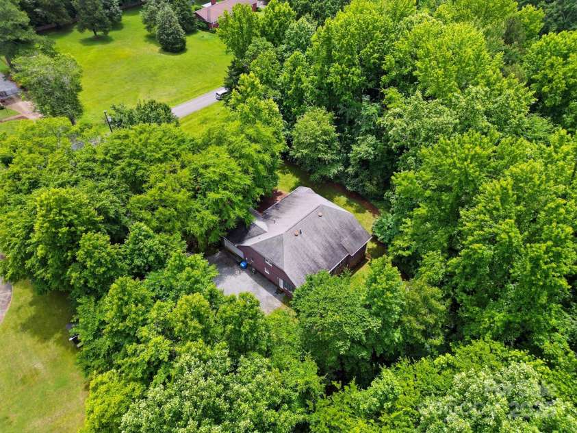 7725 Whitmire Lane, Mint Hill, NC 28227.  MLS# CAR4265038, YatesRealty ID 16623. Aerial View of Private 2 Acre Lot