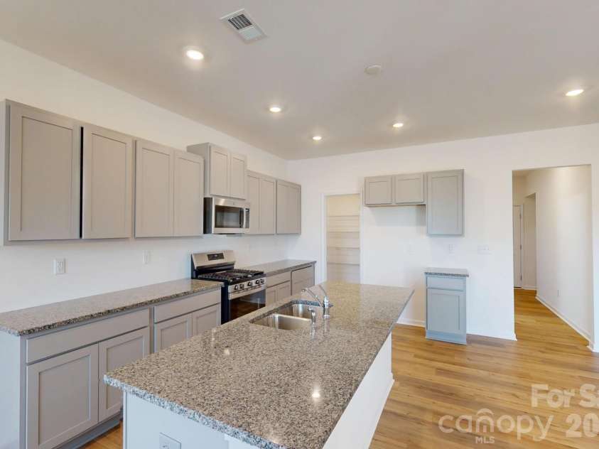 1334 Fremont Drive, Wingate, NC 28174.  MLS# CAR4337630, YatesRealty ID 16625. Kitchen