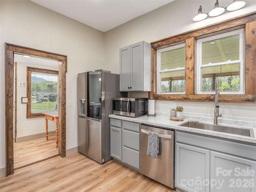 274 Charles Street, Clyde, NC 28721.  MLS# CAR4376057, YatesRealty ID 16626. 