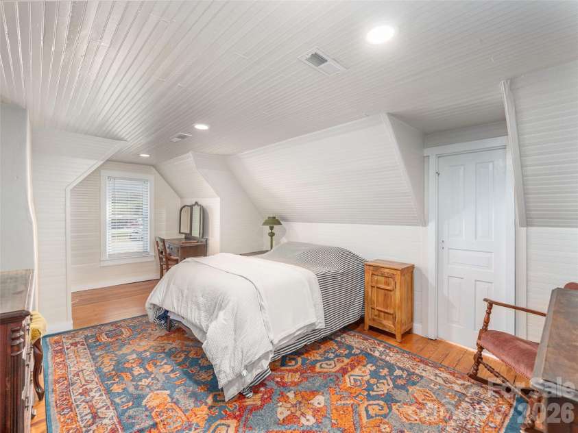 274 Charles Street, Clyde, NC 28721.  MLS# CAR4376057, YatesRealty ID 16626. 