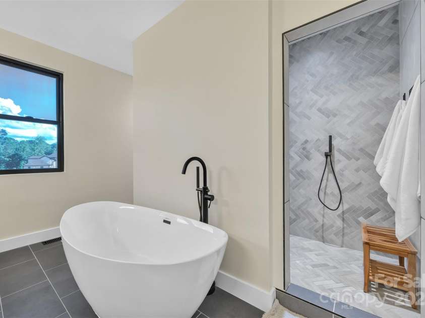 1141 Harper Lee Drive, Newton, NC 28658.  MLS# CAR4257030, YatesRealty ID 16627. 