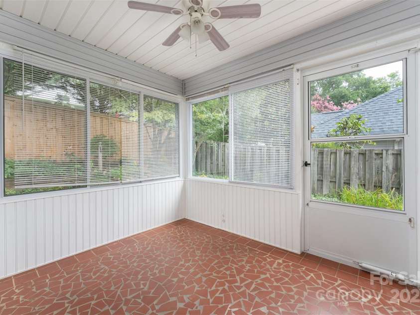 7 Silver Place, Black Mountain, NC 28711.  MLS# CAR4288938, YatesRealty ID 16627. 