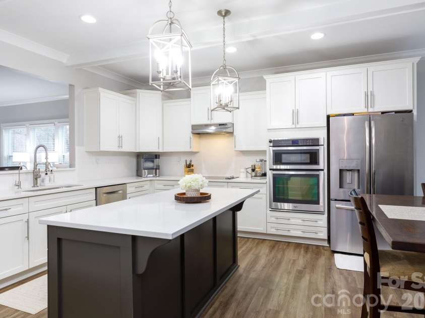 2172 Bluebell Way, Tega Cay, SC 29708.  MLS# CAR4354696, YatesRealty ID 16628. 