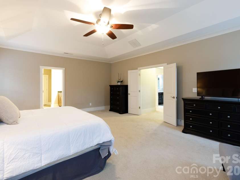2172 Bluebell Way, Tega Cay, SC 29708.  MLS# CAR4354696, YatesRealty ID 16628. 