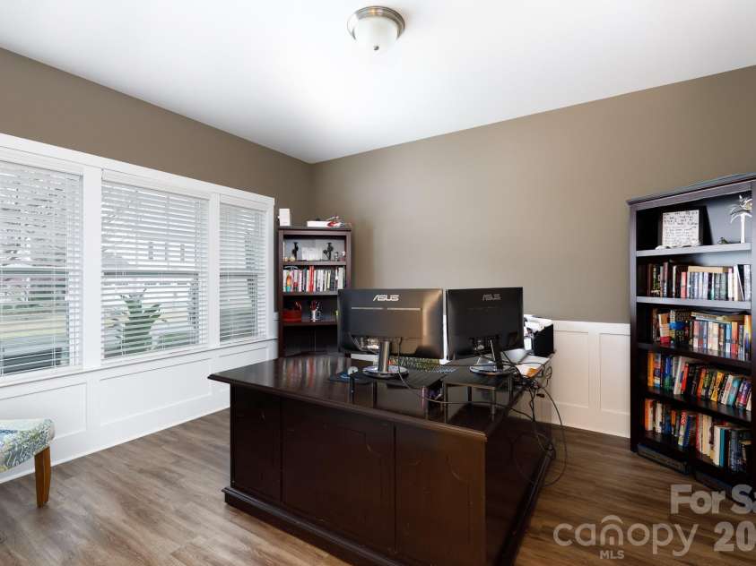 2172 Bluebell Way, Tega Cay, SC 29708.  MLS# CAR4354696, YatesRealty ID 16628. Beautiful office with tons of natural light!