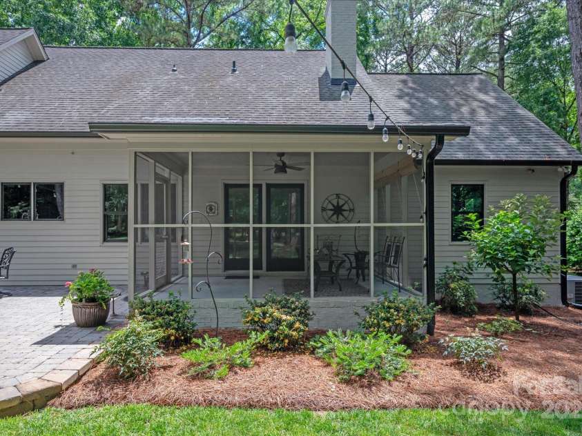 516 Amanda Drive, Weddington, NC 28104.  MLS# CAR4262831, YatesRealty ID 16628. 