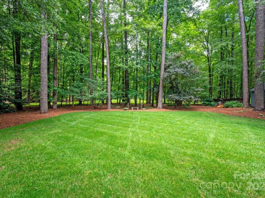 516 Amanda Drive, Weddington, NC 28104.  MLS# CAR4262831, YatesRealty ID 16628. 