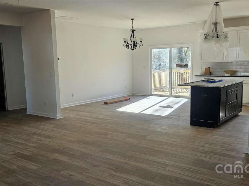 536 Robinhood Road, Maiden, NC 28650.  MLS# CAR4198917, YatesRealty ID 16629. 