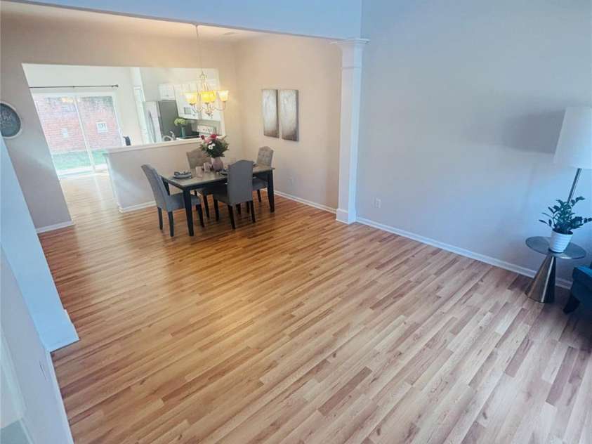 6930 Beverly Springs Drive, Charlotte, NC 28270.  MLS# CAR4363174, YatesRealty ID 16629. Brand new flooring in June for the living and dining room! 