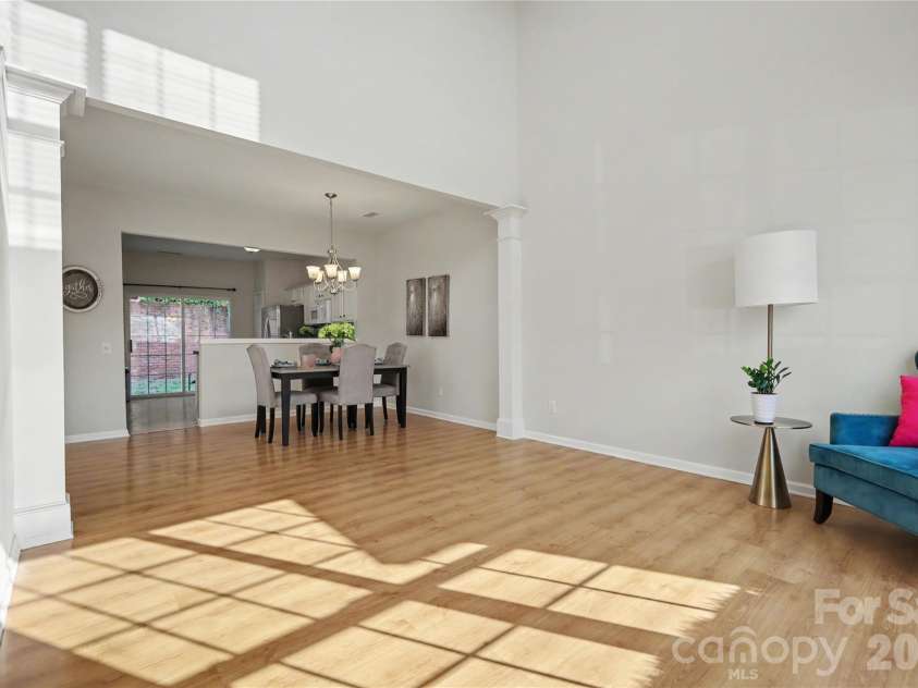 6930 Beverly Springs Drive, Charlotte, NC 28270.  MLS# CAR4363174, YatesRealty ID 16629. Tons of natural light coming through!