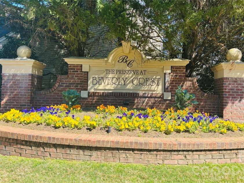 6930 Beverly Springs Drive, Charlotte, NC 28270.  MLS# CAR4363174, YatesRealty ID 16629. Welcome home