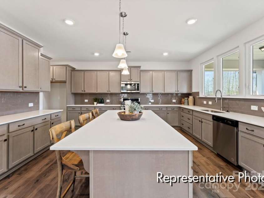 1359 Russell Street, Rock Hill, SC 29730.  MLS# CAR4252961, YatesRealty ID 16630. 