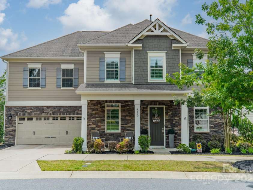 515 Lizzie Lane, Fort Mill, SC 29708.  MLS# CAR4260280, YatesRealty ID 16631. 