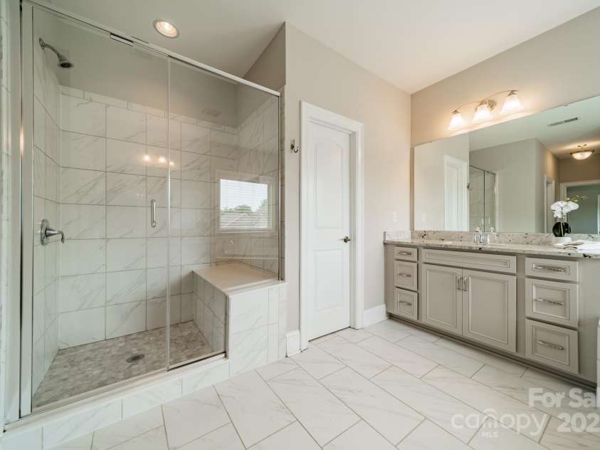 515 Lizzie Lane, Fort Mill, SC 29708.  MLS# CAR4260280, YatesRealty ID 16631. 