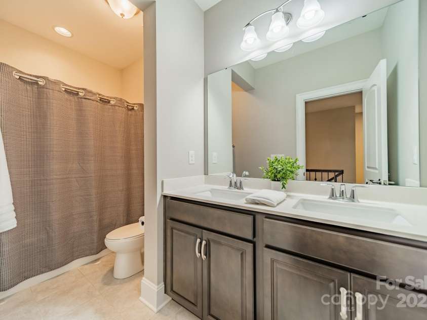 515 Lizzie Lane, Fort Mill, SC 29708.  MLS# CAR4260280, YatesRealty ID 16631. 