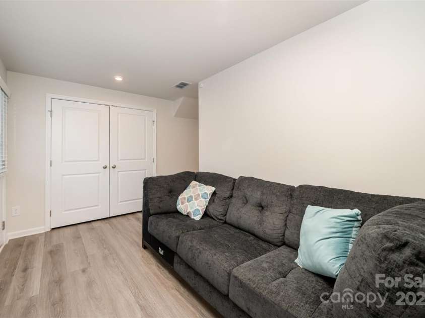 2037 Langer Street, Charlotte, NC 28214.  MLS# CAR4260659, YatesRealty ID 16632. 