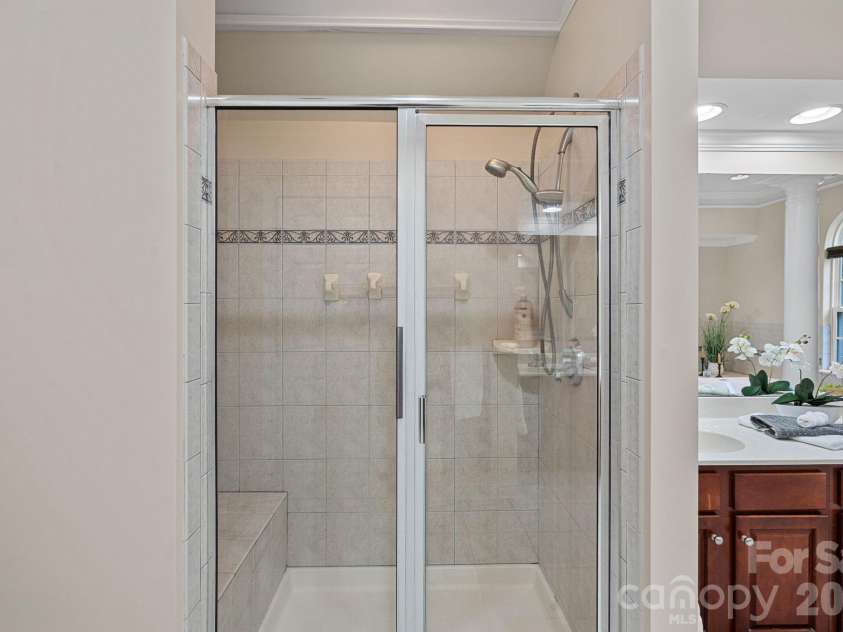 6111 Savannah Grace Lane, Huntersville, NC 28078.  MLS# CAR4369368, YatesRealty ID 16632. 
