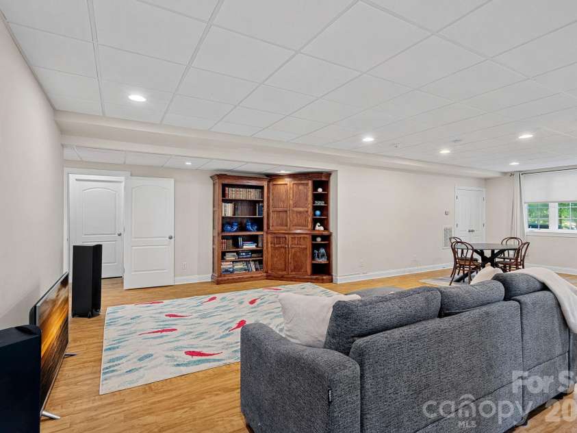 6111 Savannah Grace Lane, Huntersville, NC 28078.  MLS# CAR4369368, YatesRealty ID 16632. 
