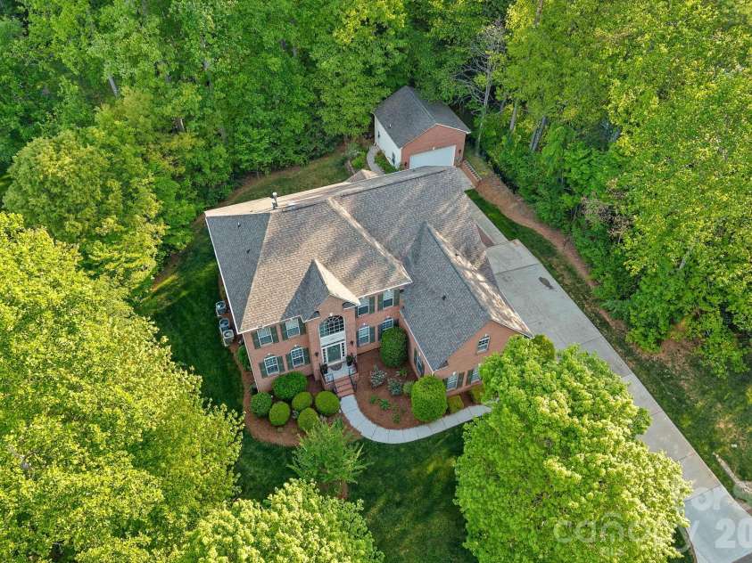 6111 Savannah Grace Lane, Huntersville, NC 28078.  MLS# CAR4369368, YatesRealty ID 16632. 